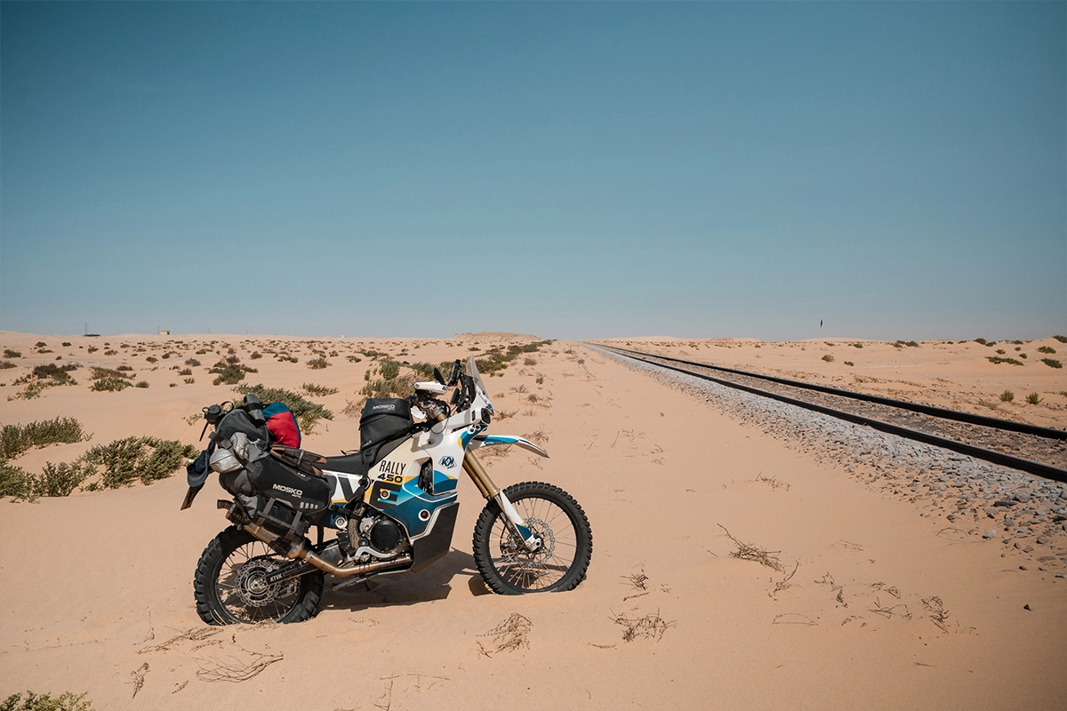 Paris-Dakar Adventure - Desert Landscape